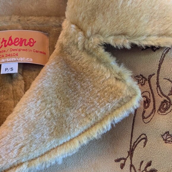ARSENO CANADA Faux SUEDE & FUR jacket Sz S EMBROIDERIES TOOTH-LIKE buttons A GEM - Picture 3 of 16